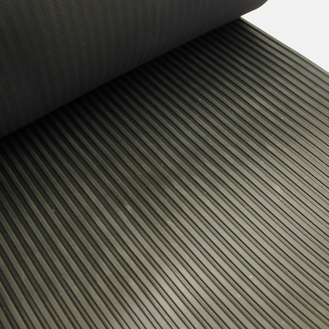 GUMMIMATTE RULL 10M 120CM X 3MM